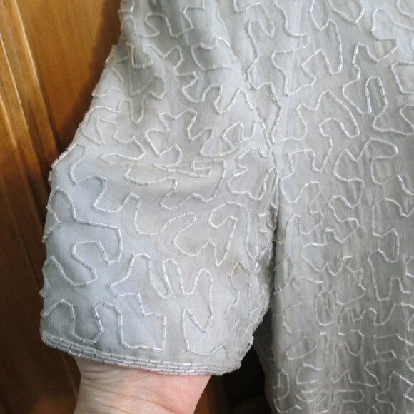 VTG Jakelin Beaded Grey Short Sleeve Top Silk Size XL - Picture 5 of 10
